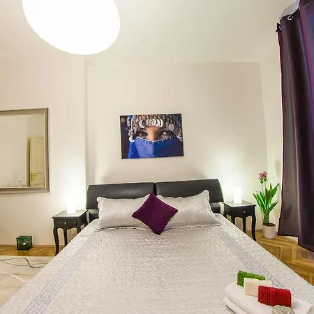 Apartment Sunny Apart Close To Charles Bridge Prague